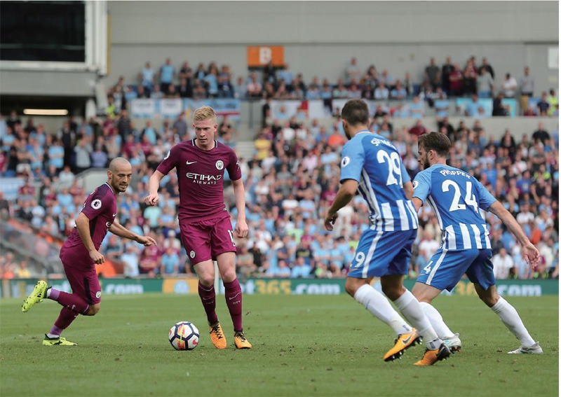 布朗30分莫布利19+11 凯尔特人20分大胜骑士