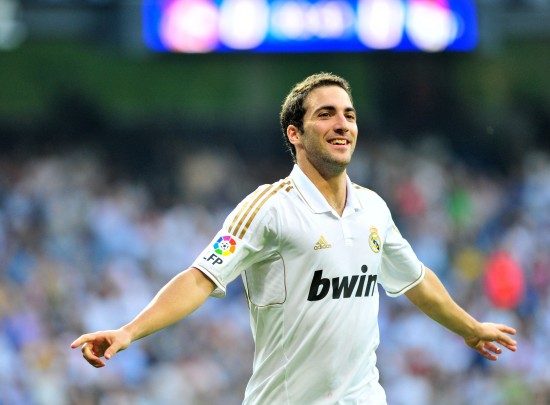 伦纳德35分哈登32+10 快船击败黄蜂3连胜