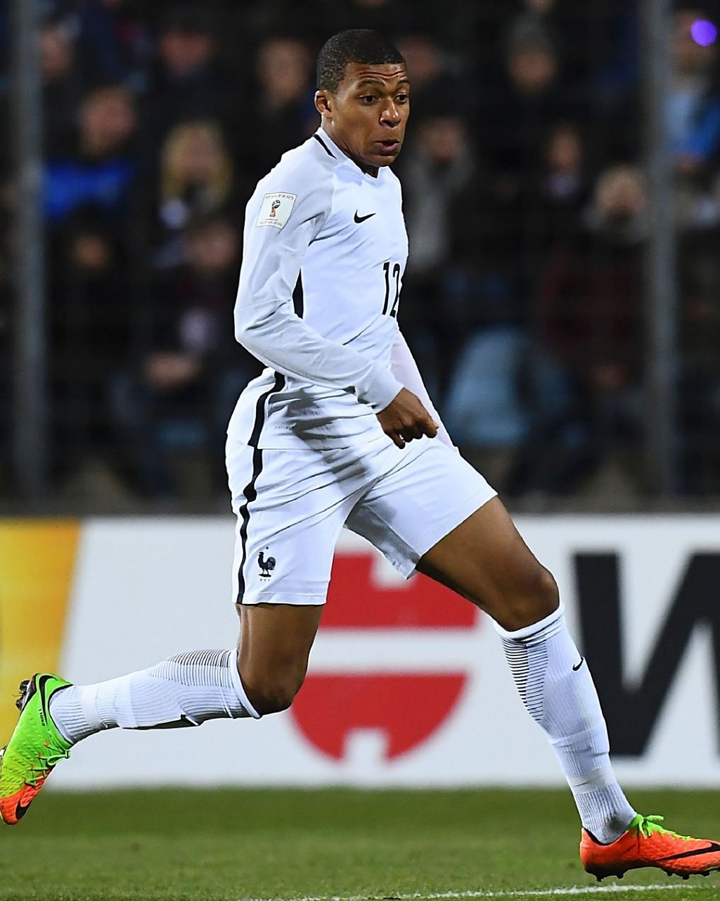 新赛季爆料 丨S10新赛季即将上线，五辆美式肌肉车开启街头争霸！